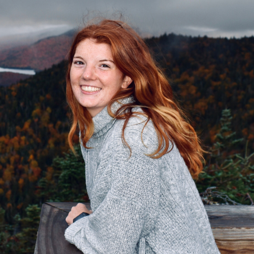 Headshot of Riley Jones.